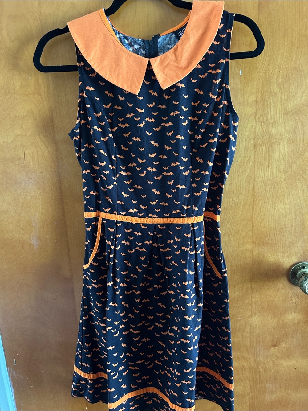 Retrolicious bats dress M